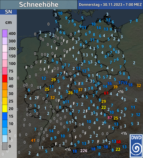 Gemessene Schneehöhen in farblichen Abstufungen um 07 Uhr am Donnerstag, den 30.11.2023 (Quelle Deutscher Wetterdienst)