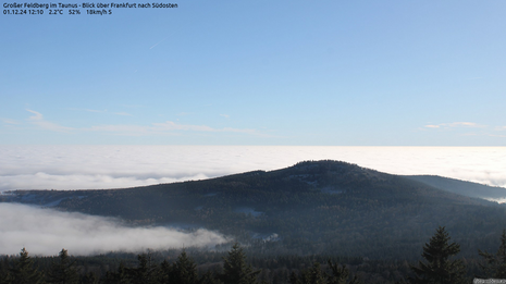 Webcam-Bild (foto-webcam.eu) vom Großen Feldberg im Taunus am 01.12.2024, 12:10 Uhr MEZ